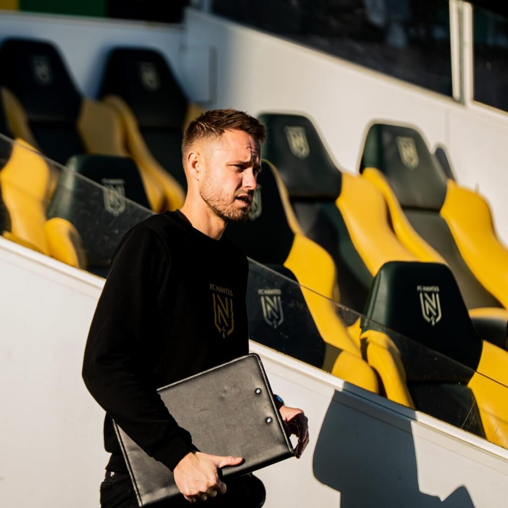 Instagram post from nico_chabot. This post is in position 1.